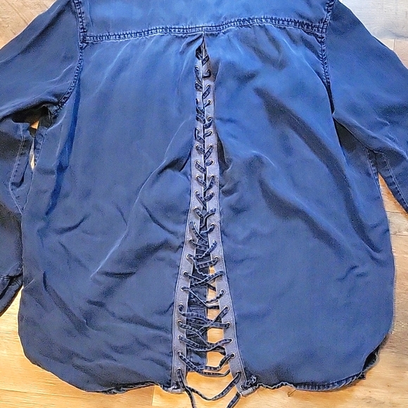 Soft button down - Picture 3 of 3